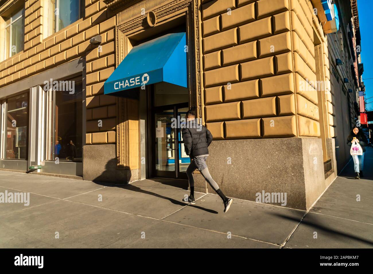 Eine Filiale der JPMorgan Chase Bank in New York am Montag, 20. Januar 2020. (© Richard B. Levine) Stockfoto