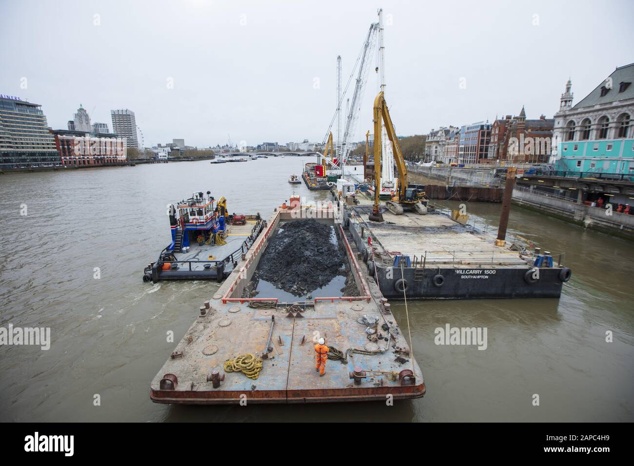 London, Thames Tideway Super Kanalisation. Baustelle für die Combined Kanaliser Overflow (CSO) Station auf der Themse vor Blackfriars Stockfoto