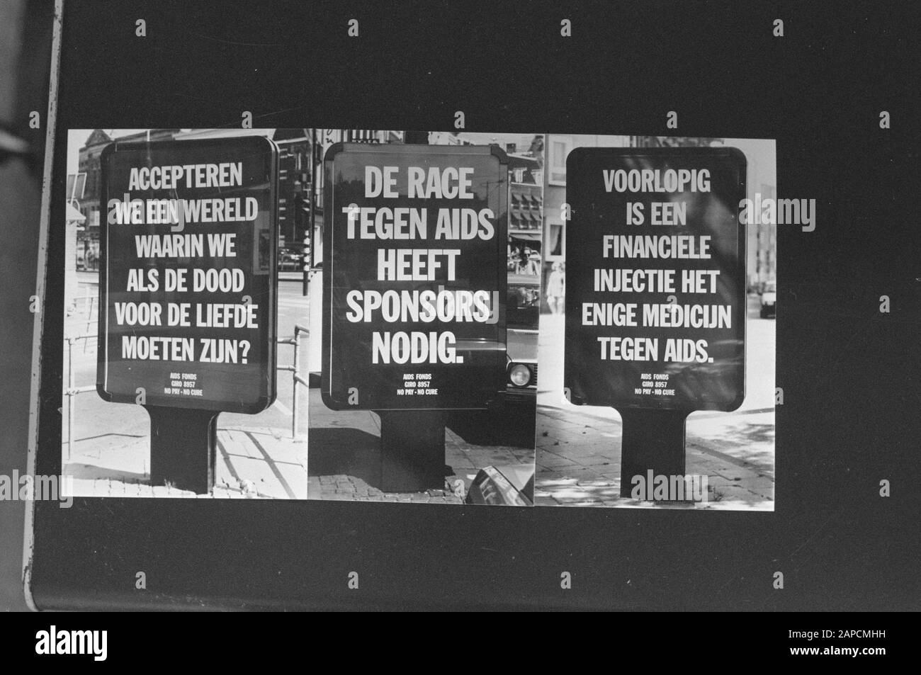 Hinweise für die Kampagne AIDS Fund unter dem Motto NO Pay, NO Cure Date: 19. Juni 1989 Schlagwörter: Plakate, Fundraising, Krankheiten Stockfoto