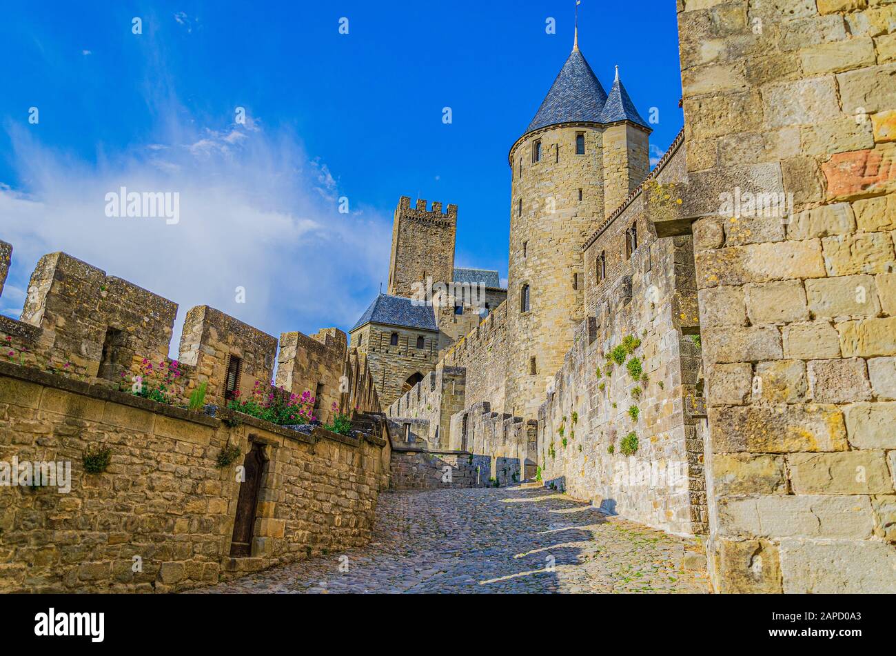 Blick auf die alte Festung im Süden der französischen Landschaft. Carcassonne. Stockfoto