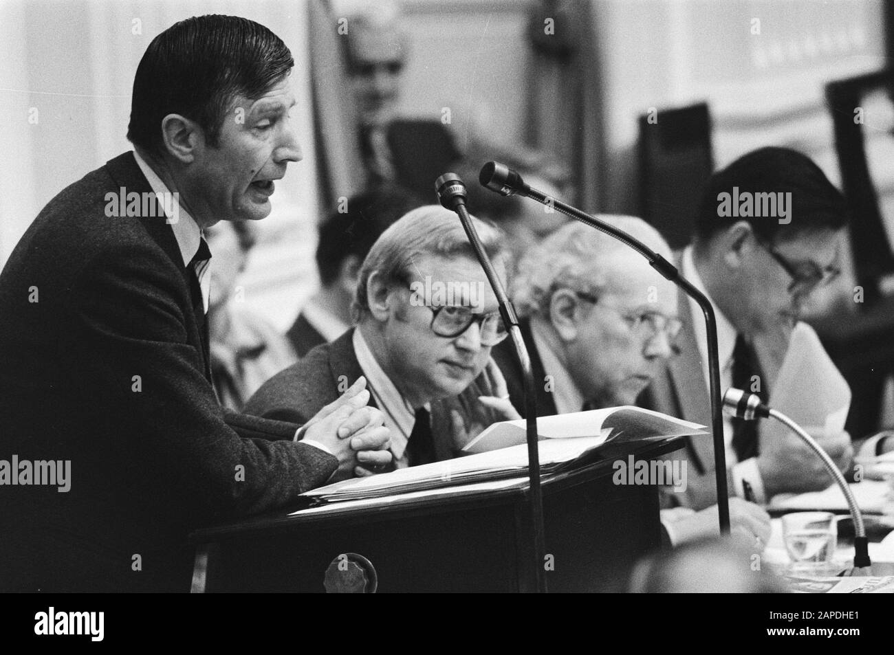 Allgemeine Erwägungen im Repräsentantenhaus; Premier Van Agt antwortet Datum: 10. Oktober 1978 Stichwörter: Politischer Personenname: AGT, Dries van Stockfoto