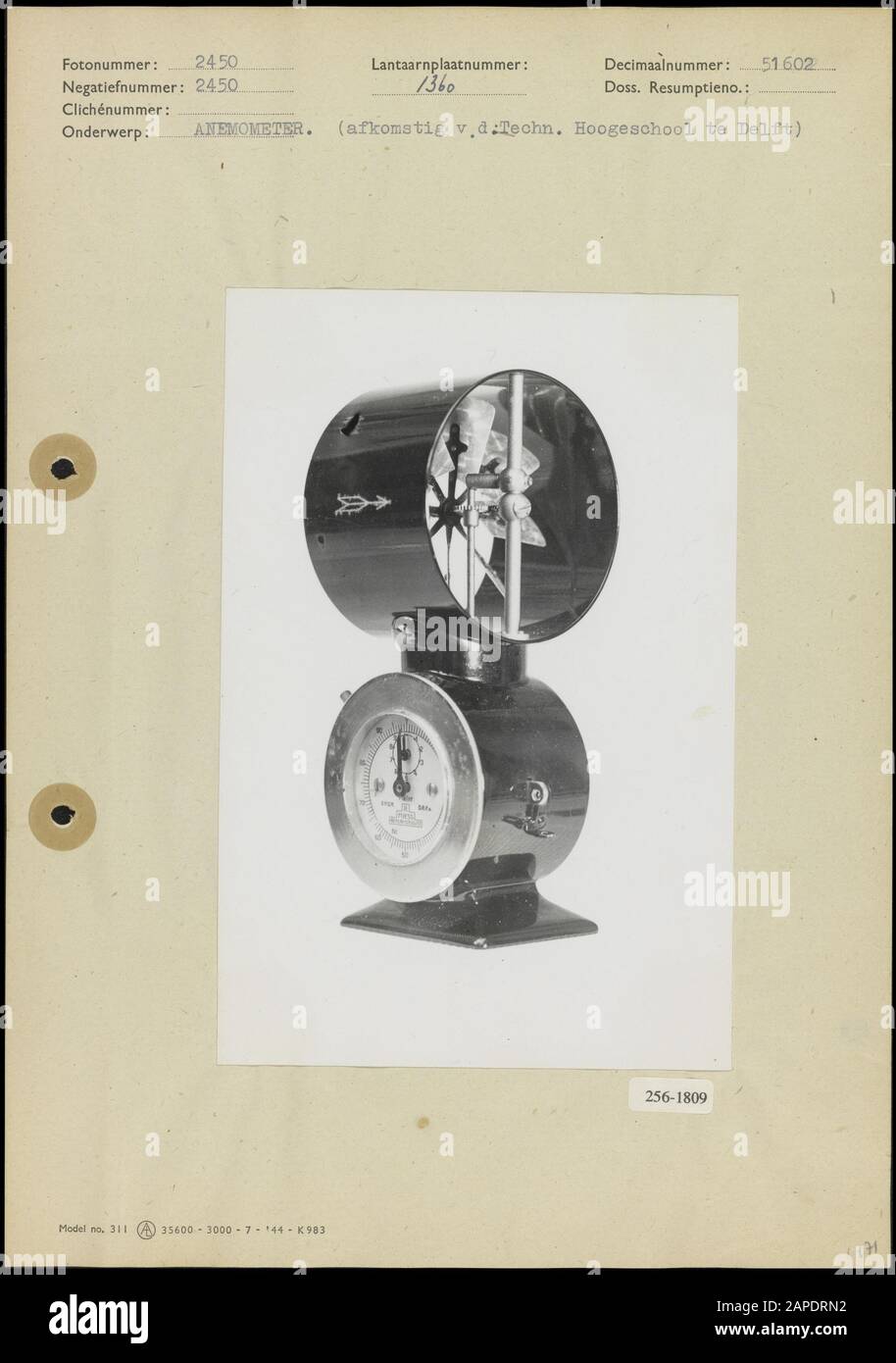 Anemometer Beschreibung: Anemometer, von der Technischen Hochschule in Delft Datum: Undatierte Schlüsselwörter: Anemometer, Messgeräte, Windmesser Institutionsname: Technische Universität Delft Stockfoto