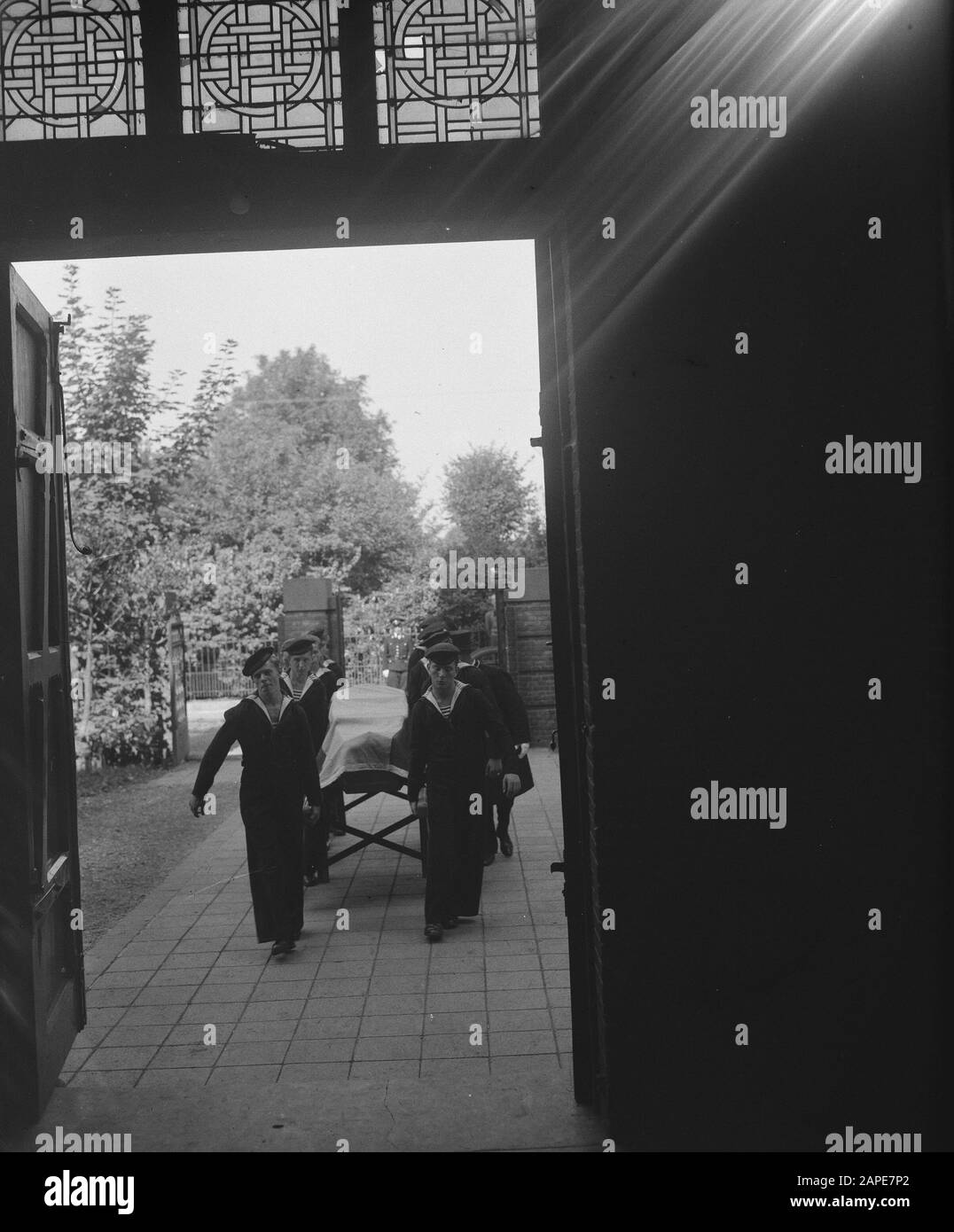 Funeral Stoker Third Class Datum: 11. August 1947 Schlagwörter: Beerdigung Stockfoto