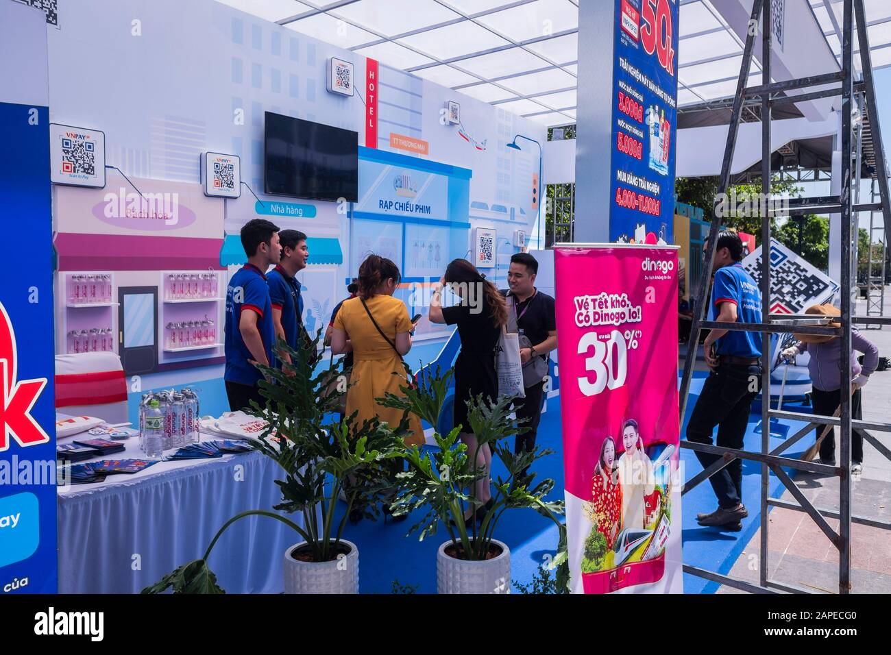 Online-Freitag, jeden Freitag findet auf der Nguyen Hue, Distrikt 1, Ho-Chi-Minh-Stadt, Vietnam statt Stockfoto