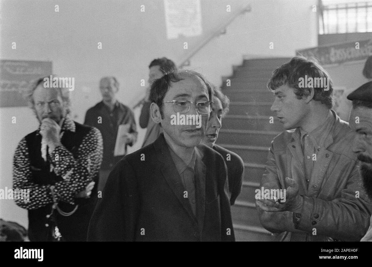Private Mitgliederversammlung BBK in Rietveldamedie Amsterdam 12a Wessel Coulijn Datum: 4. Oktober 1969 Ort: Amsterdam, Noord-Holland Schlüsselwörter: Mitgliederversammlungen persönlicher Name: Coulijn Wessel Institutionenname: Gerrit Rietveld Academie Stockfoto