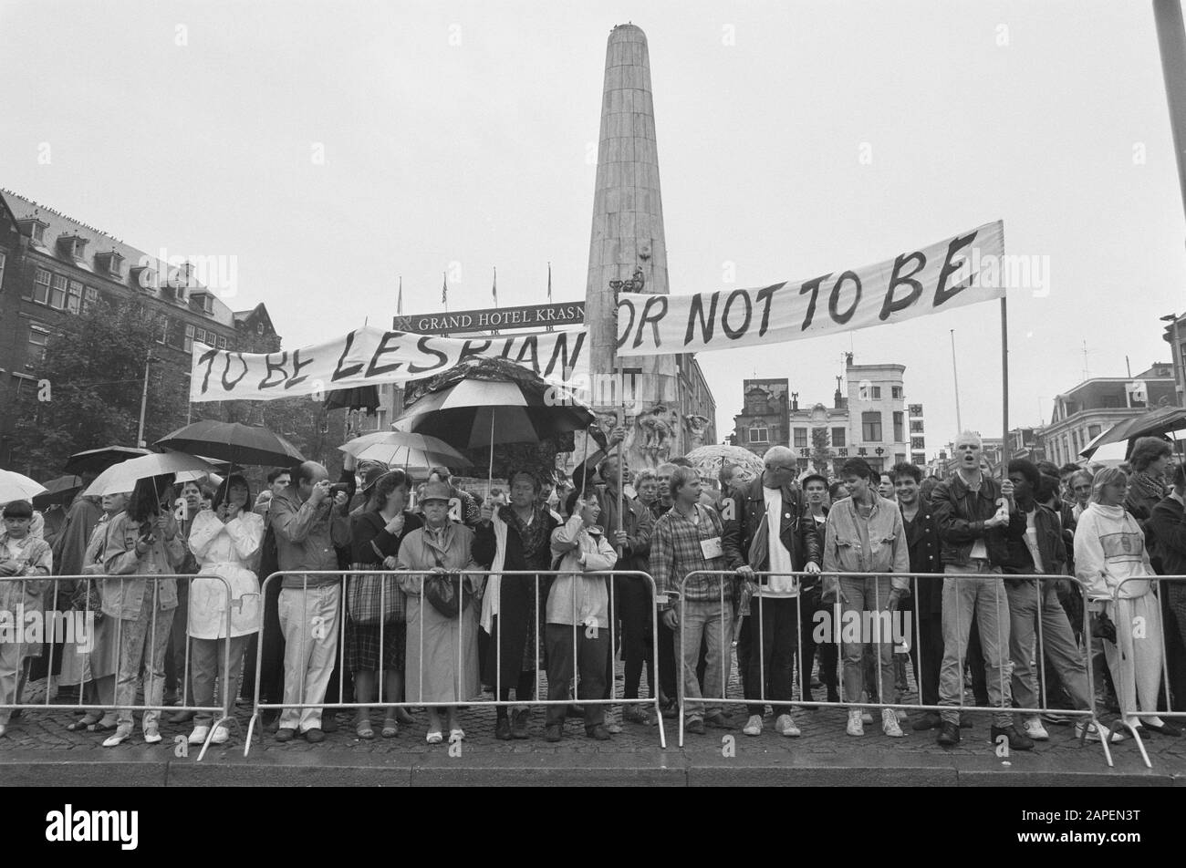 Besuchen Sie das englische Königspaar; Protest gegen die englische Homosexuellengesetzgebung Datum: 5. Juli 1988 Schlüsselwörter: Proteste Stockfoto