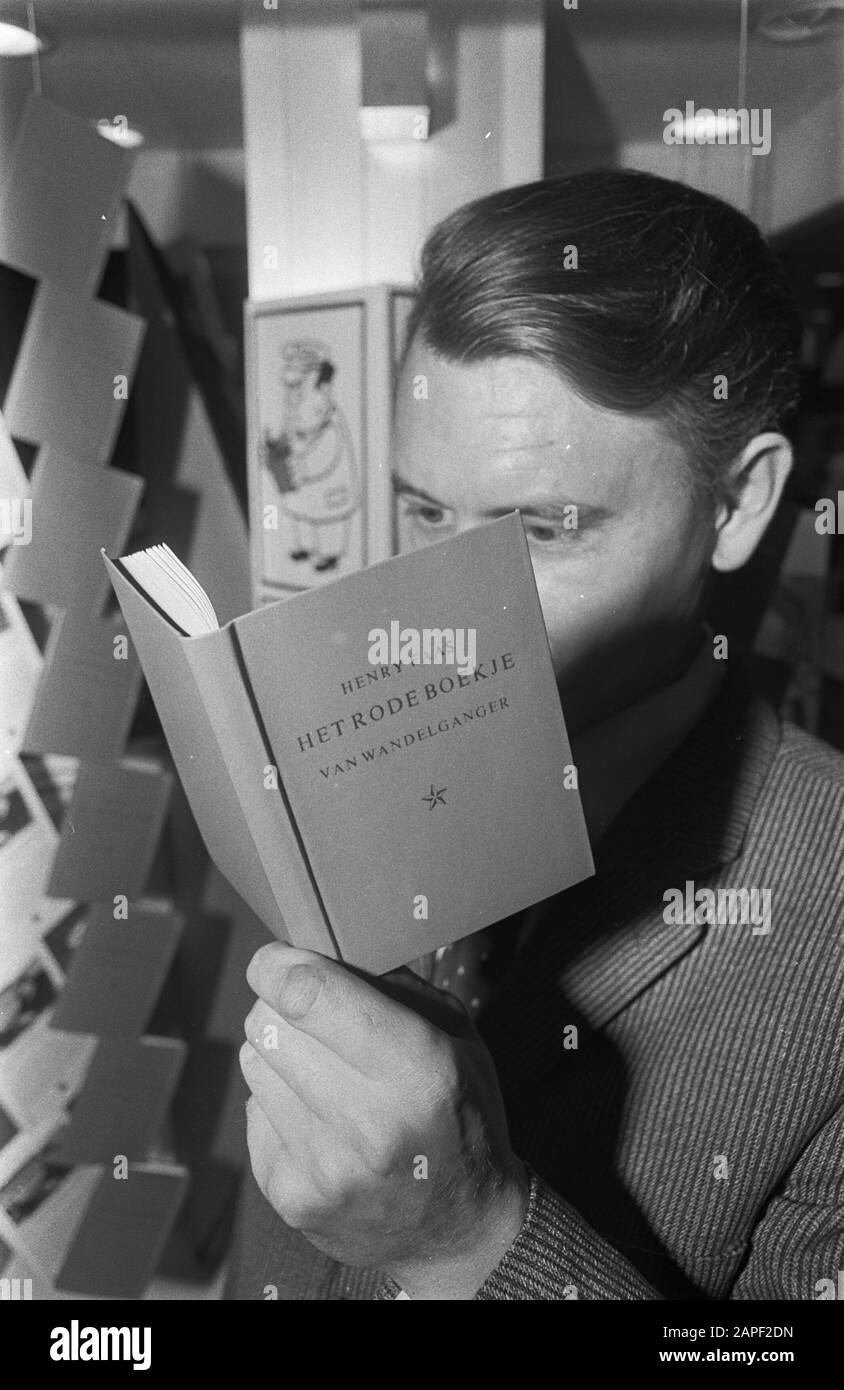 Buchmarkt in RAI morgen eröffnet drei Omnibusse berühmter Autoren Datum: 10. Oktober 1968 Schlagwörter: BOOKMARKES Institutionenname: RAI Stockfoto