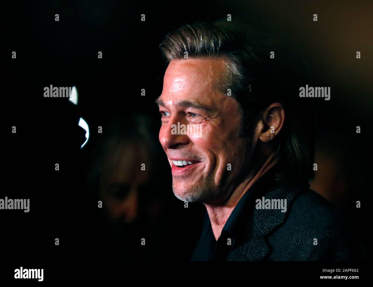 Santa Barbara, Kalifornien, USA. Januar 2020. Oscar nominierter Schauspieler Brad Pitt auf dem Santa Barbara Film Festival in Santa Barbara, Kalifornien. Pitt wurde für seine Rolle in "Once Upon a Time" in Hollywood für einen Academy Award nominiert. Credit: Daniel Dreifuss/Alamy Live News Stockfoto
