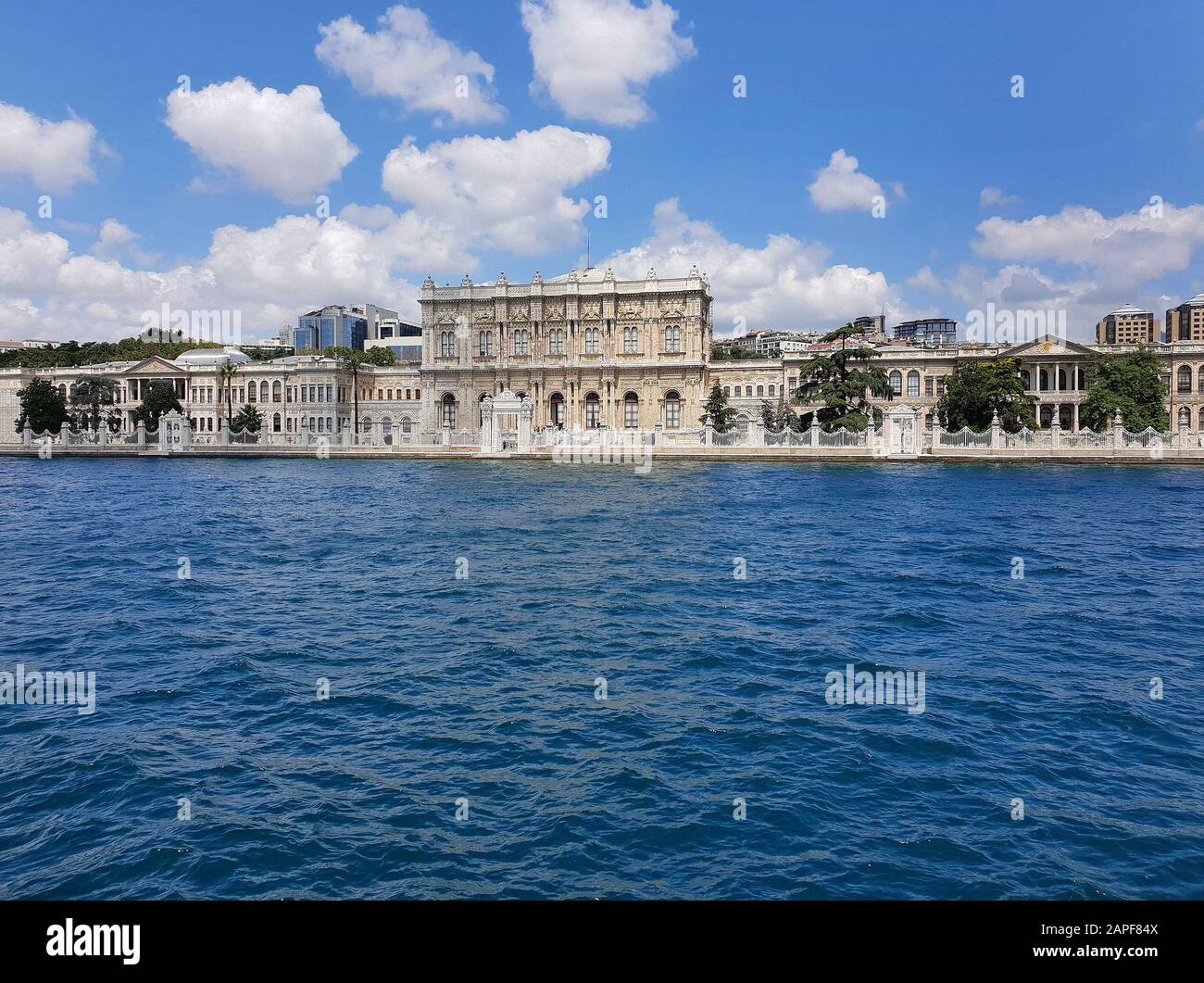 Dolmabahçe-Palast vom Flussboot, Istanbul, Türkei Stockfoto