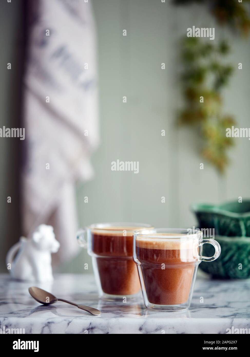 Heiße Schokolade trinken Stockfoto