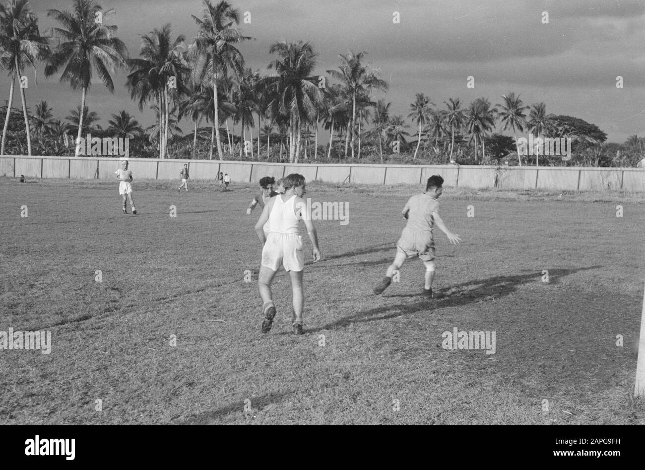 Erster Sporttag der Armee Kontakte Beschreibung: Sammlung Photo Collection Service für die Armee Kontakte Indonesien, Photon Nummer 1620A-1-2 Datum: 17. April 1948 Ort: Indonesien, Niederländisch-Indien Stockfoto