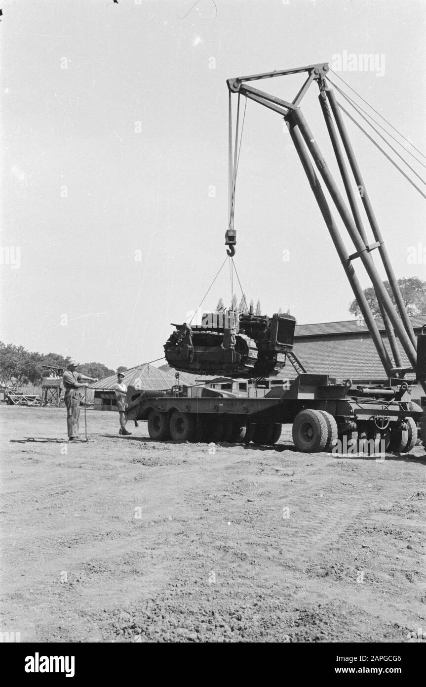 Armee Genießt Kräfte Beschreibung: Sammlung Photo Collection Service für Armee Kontakte Indonesien, Photon Nummer 259-1-4 Datum: Juli 1947 Ort: Indonesien, Niederländische Ostindien Stockfoto