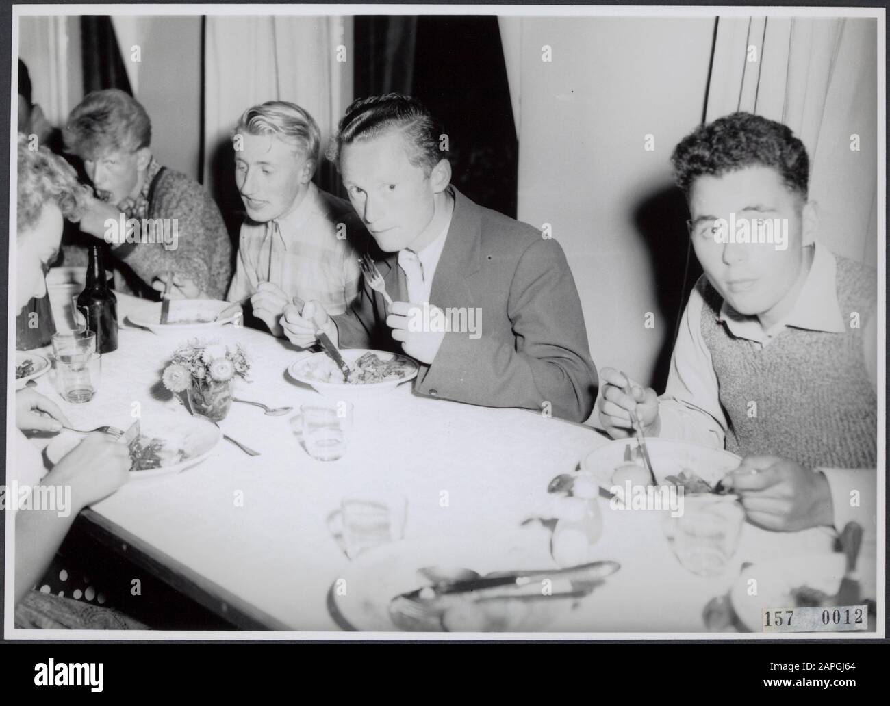 Serie drucken ANEFO [RVD Own Without Caption] Beschreibung: Kollektion Photo Collection Print ANEFO Rousel, Photon Number 157-0012 Anmerkung: Siehe 90 Datum: 1956 Stockfoto