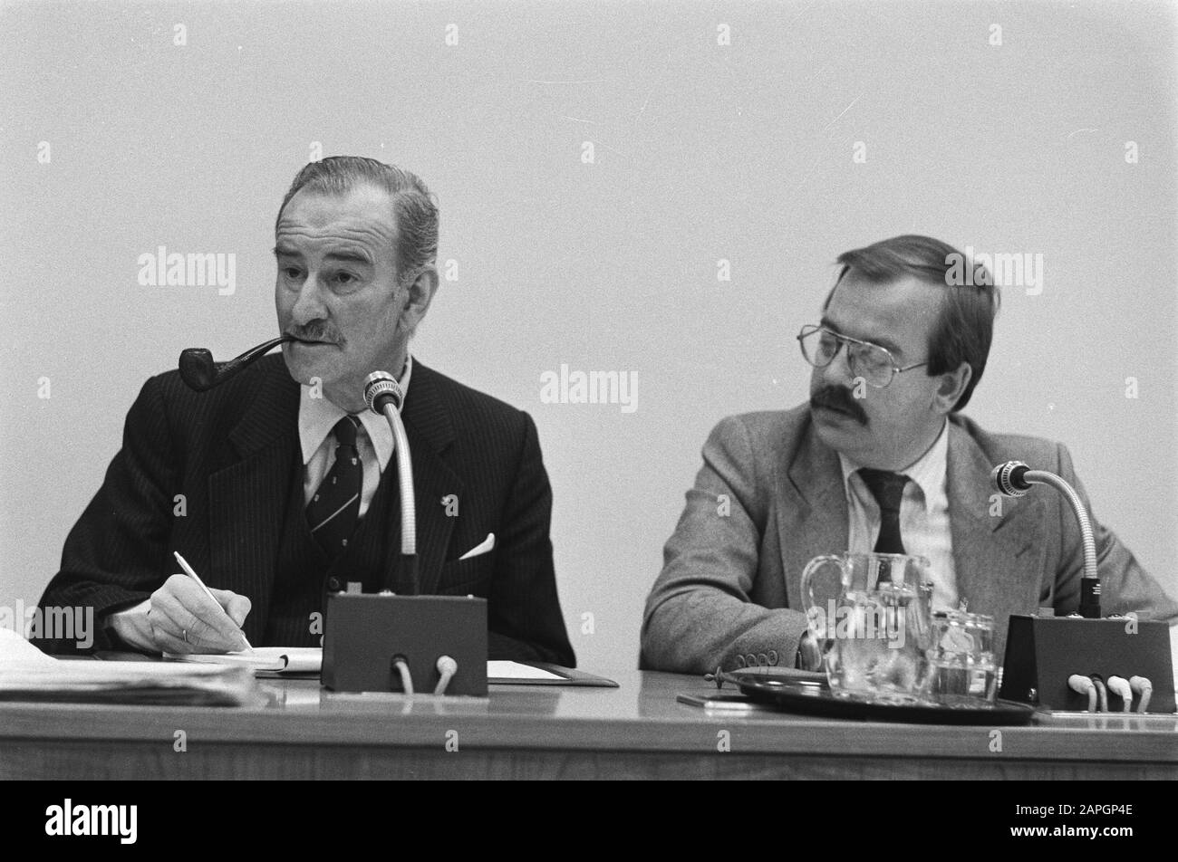 BZ-Kommission Sitzung über Waffenexporte, Hinweis Boliviens Memo West Iran und Niederländisch Antwort auf Breschnew Rede Datum: 3. März 1981 Ort: Bolivien Stichwörter: Minister, Treffen, Vorsitzende Personenname: Beek, Relus ter, Breschnew, Klaauw, Chris van der Stockfoto