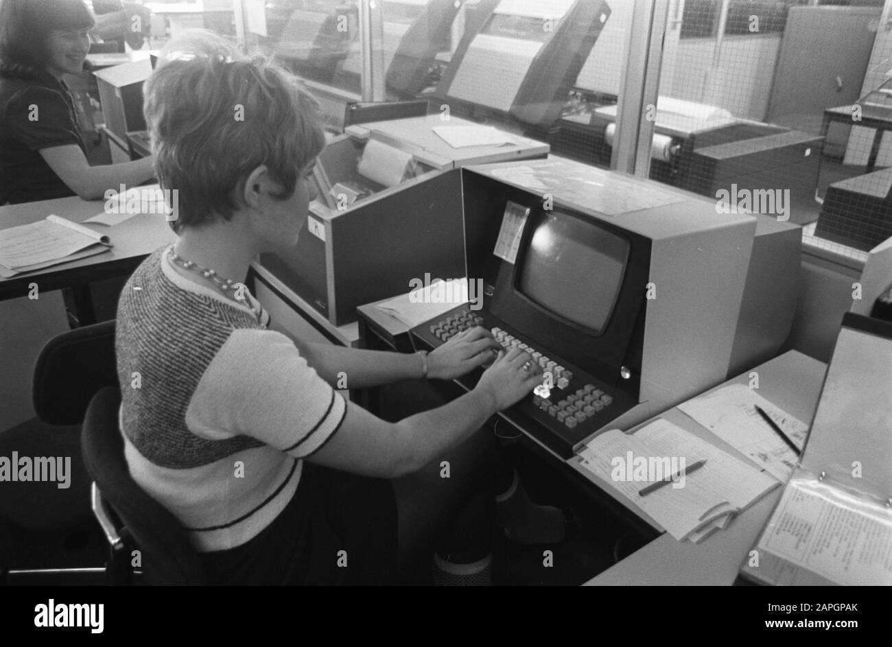 Computerbau von KLM für die automatische Buchungsmethode Corda in Amstelveen. Außendatum: 11. März 1970 Standort: Amstelveen, Noord-Holland-Institutionenname: KLM Stockfoto