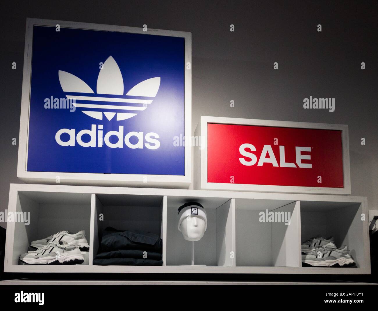 adidas store layout