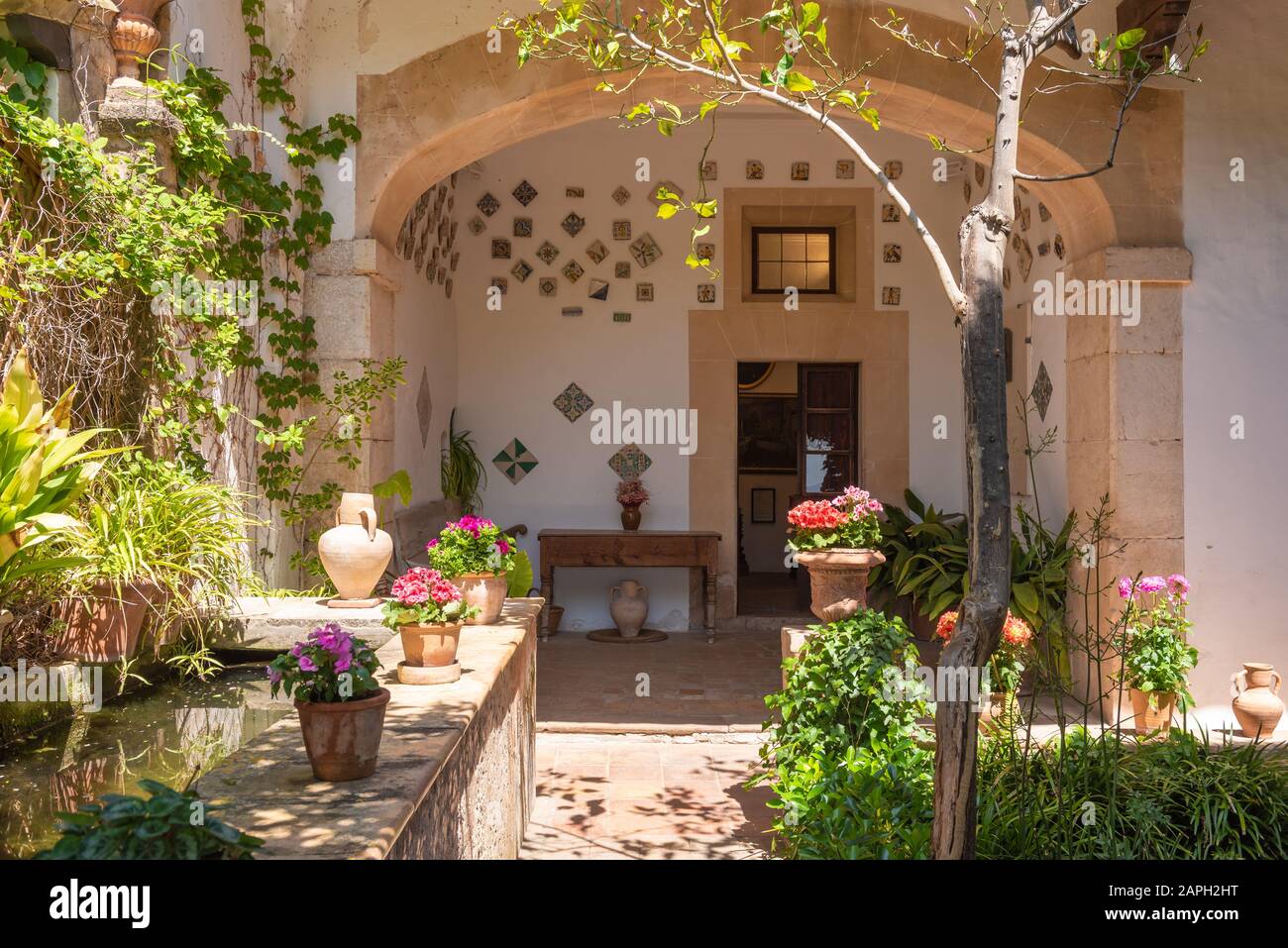 Mallorca, Spanien - 7. Mai 2019: Ein Ort, an dem Fryderyk Chopin lebte und in Valldemossa im Winter 1838-184 lebte. Mallorca, Spanien, Europa Stockfoto