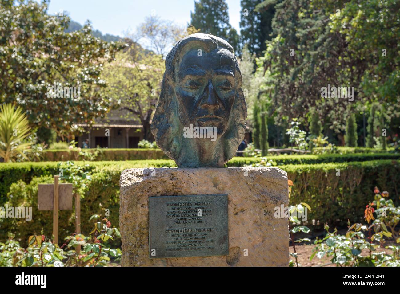 MALLORCA, SPANIEN - 7. Mai 2019: Skulptur von Fryderyk Chopin in der Nähe der Real Cartuja, einem alten Kloster, wo Chopin und George Sand lebte während der WINT Stockfoto