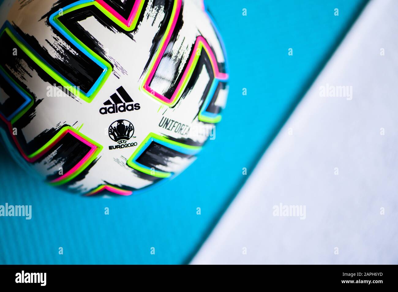 MADRID, Spanien, Januar. 20. 2020: Adidas Uniforia, offizielle Euro 2020 Turnier Ball Stockfoto