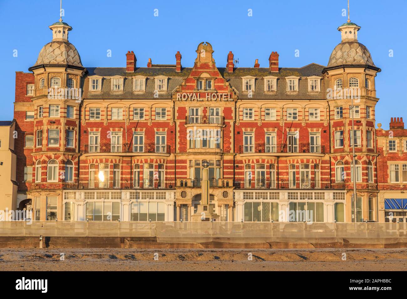 Royal Hotel, weymouth preisgekrönter Strand, Winter januar 2020, Frost am Strand, kaltes Meer, dorset england GB europa Stockfoto