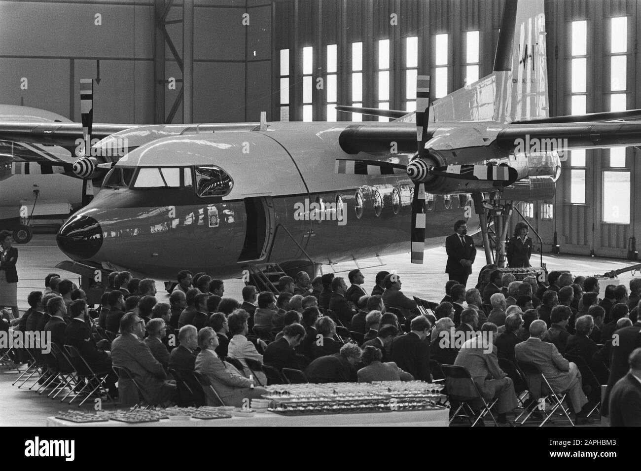 Fokker F 27 Maritime Lieferungsbeschreibung: De Fokker F 27 Maritime während der Übergabesitzung Datum: 30. September 1981 Schlagwörter: Fokker F 27 Maritime, Flugzeug Stockfoto