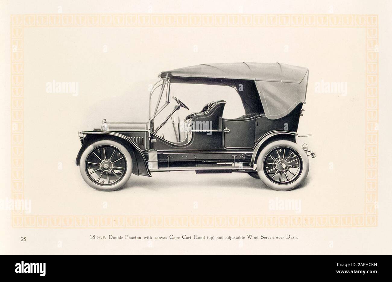 Oldtimer, Benz Motorwagen, Auto, 18 ps Doppelphaeton mit Leinwand kap-karre-Haube (oben) und verstellbarem Windschirm über dem Armaturenbrett, aus dem Benz & Co Katalog, Illustration, von 1909 Stockfoto