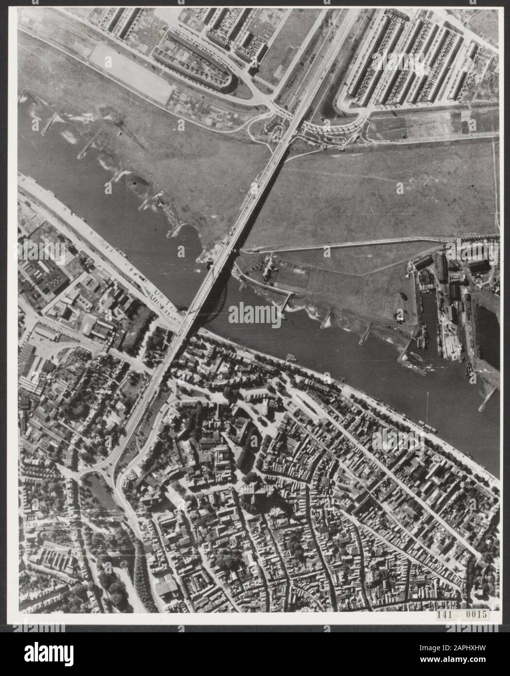 Air Recording Operation Market Garden/Battle of Arnhem. Die Rheinbrücke von Arnheim, 5 Tage vor
