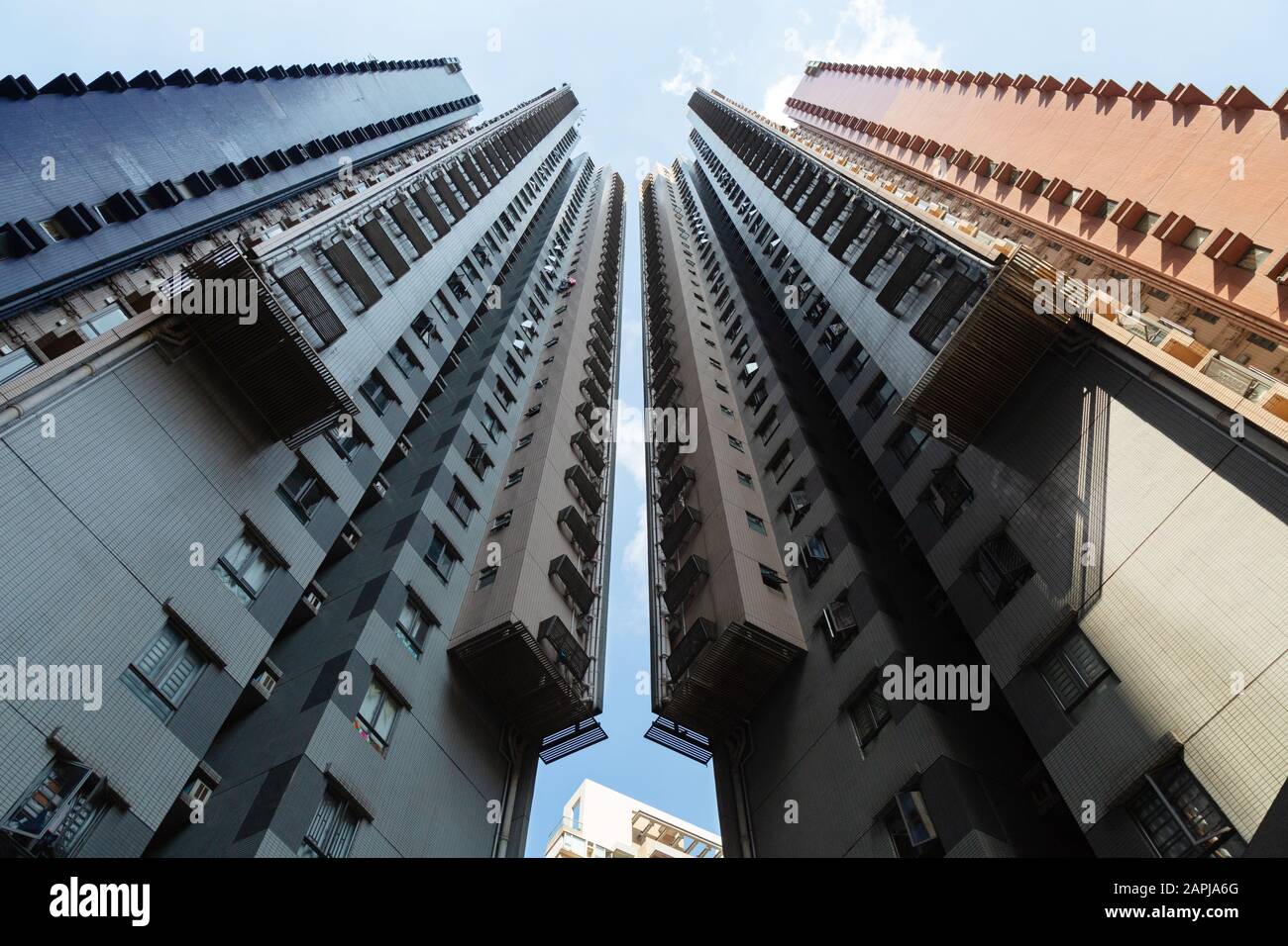 Architektur in Hongkong - Moderne Architektur Hongkong; Wolkenkratzer in Soho, Central District mit Symmetrie, Hong Kong Island, Hong Kong Asia Stockfoto