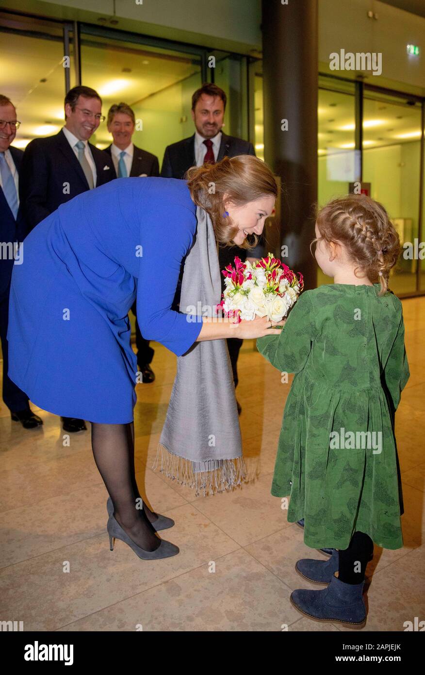 Erblicher Großfürst Guillaume und Erbliche Herzogin Stephanie von Luxemburg im Europäischen Kongresszentrum in Luxemburg am 23. Januar 2020, Am Abend der Feier anlässlich des 75. Jahrestags der nationalen Hilfsorganisation Grand Duchess Charlotte teilzunehmen. Während des Zweiten Weltkriegs war es die noch im Exil in London weilende Großfürchterin Charlotte. Und die Mitglieder der Regierung von Luxemburg erstellten das Werk durch großherziges Dekret am Weihnachtstag 1944 Foto: Albert Nieboer/ Niederlande OUT/Point de Vue OUT Stockfoto