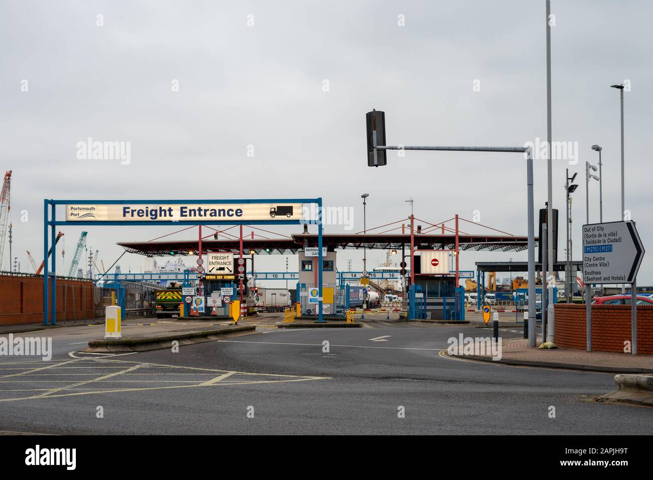Der internationale Gütereingang oder die Lkw-Einfahrt im Portsmouth Continental Fährhafen Stockfoto