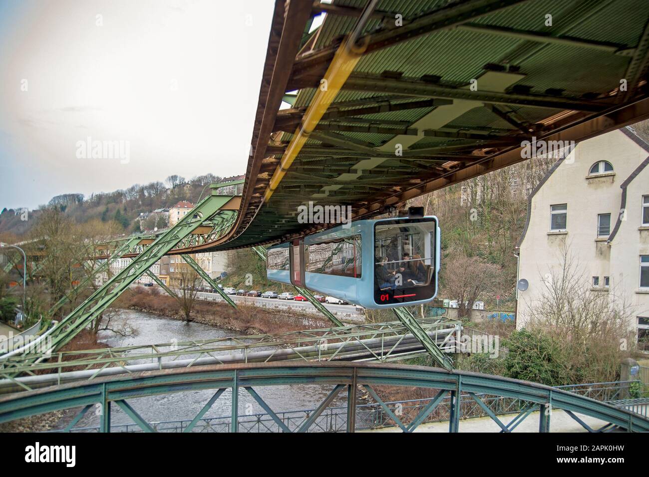 Schwebebahn Wuppertal (Schwebebahn) in der deutschen Stadt Nordrhein Westaphalia Stockfoto