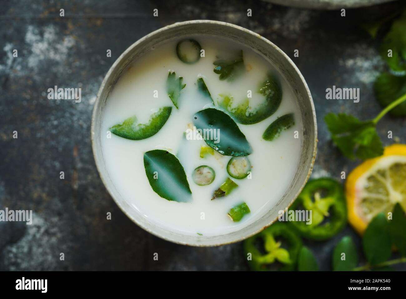 Buttermilch/Indischer Sambharam, erfrischendes Sommergetränk Stockfoto