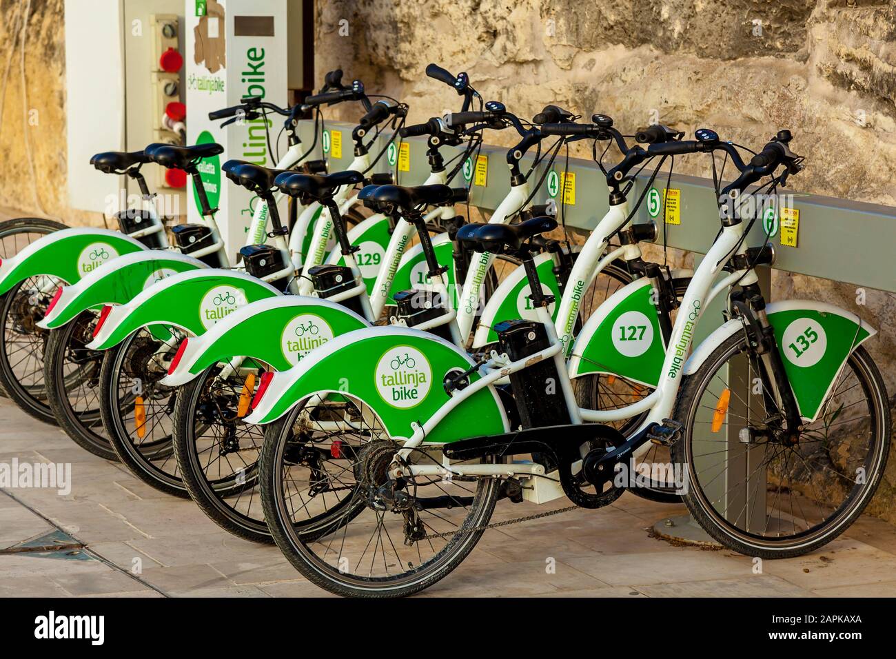 Valletta Malta 15. Juni 2019: Verleih von Elektrofahrrädern in Valletta Stockfoto