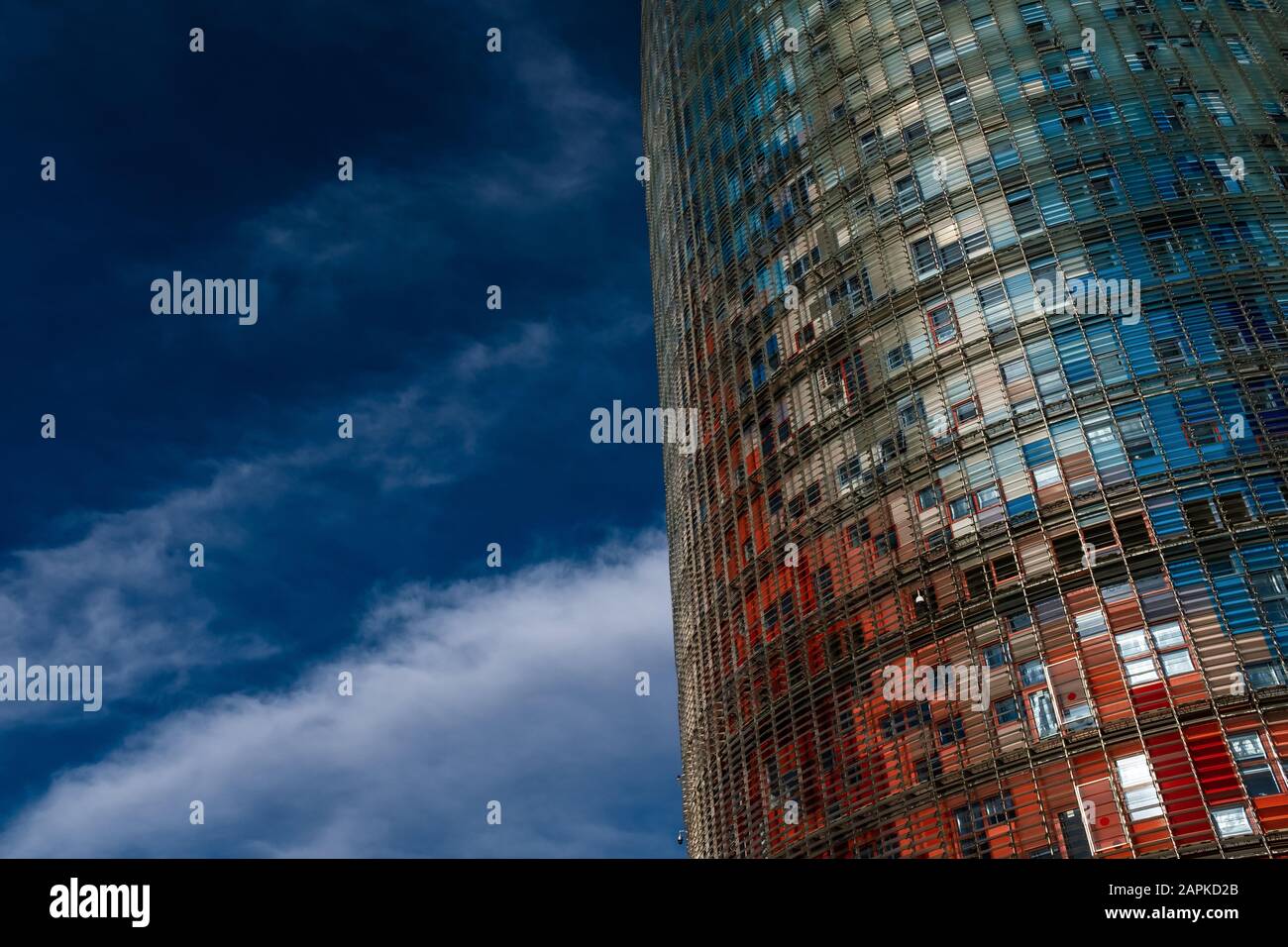 Der Glòries-Turm, auch Agbar-Turm genannt, ist das Werk des französischen Architekten Jean Nouvel. Stockfoto