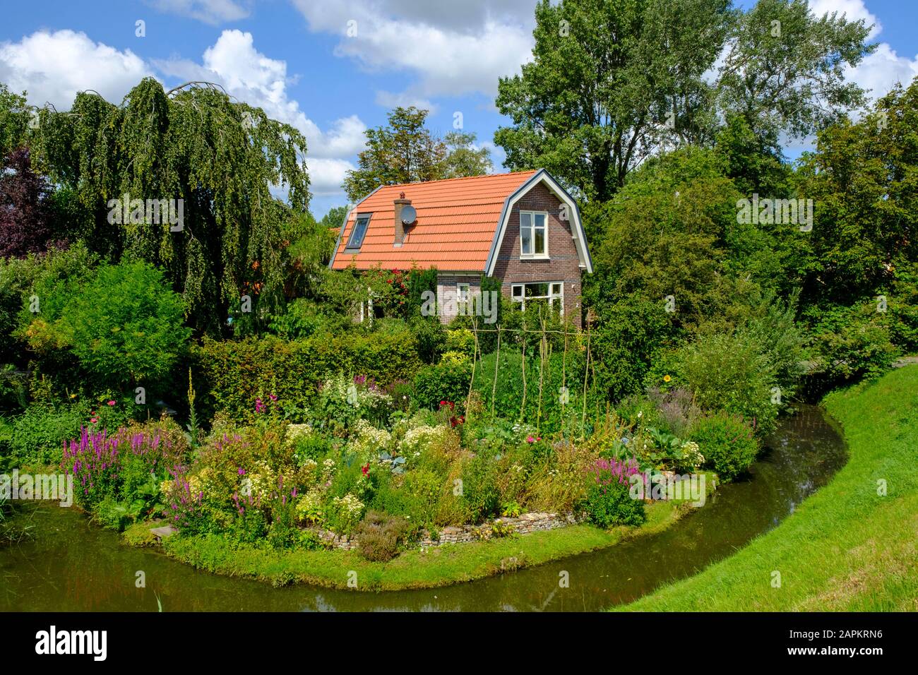 Kleines Haus mit Garten am Ijsselmeer Deich bei Hoorn, Provinz