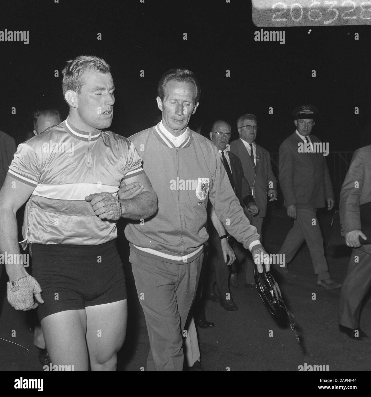 Radweltmeisterschaften, Achtelfinale Sprint-Amateure. Trentin nach seinem Herbstdatum: 24. August 1967 Ort: Amsterdam Schlagwörter: Bahnradsport, Name der Sportperson: Trentin, Pierre Stockfoto