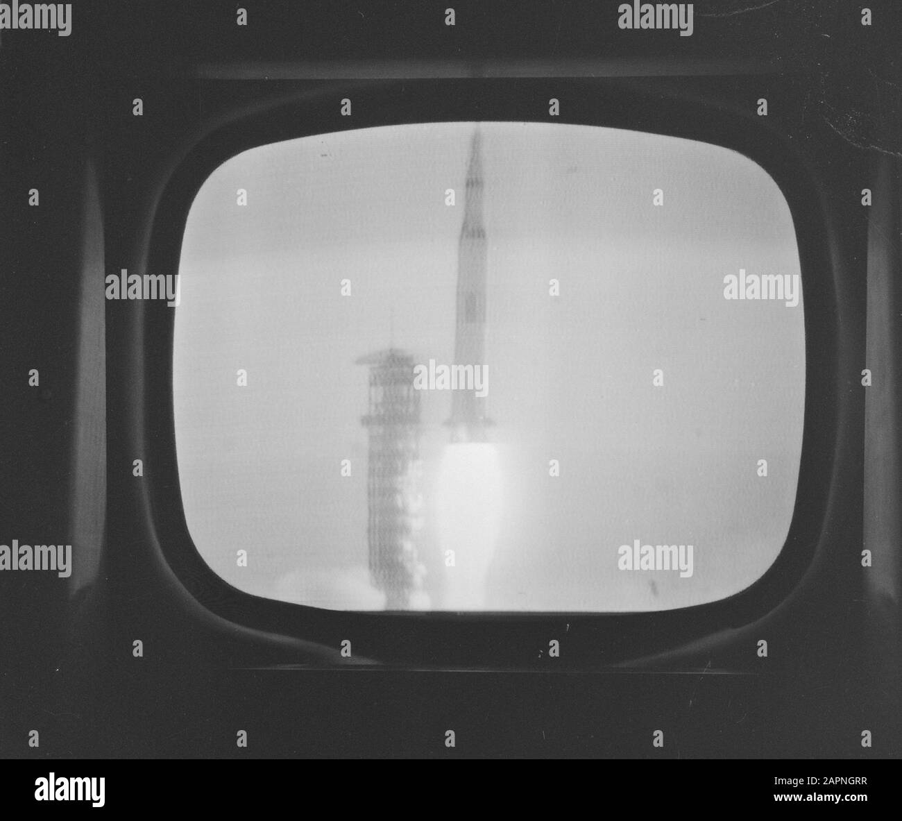 Apollo 11, gestartet von Cape Kennedy, fotografiert von der TV-Raumsonde, Fernsehdatum: 16. Juli 1969 Schlüsselwörter: Raumschiff, Fernsehen Stockfoto