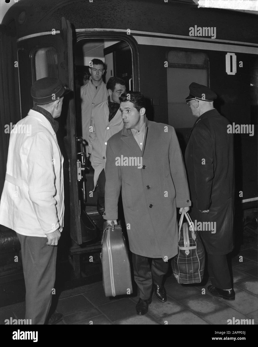 Reims in Rotterdam, Ankunfts-Team, Colonna Datum: 12. März 1963 Ort: Reims, Rotterdam-Schlüsselwörter: Ankunft, elftallen Stockfoto