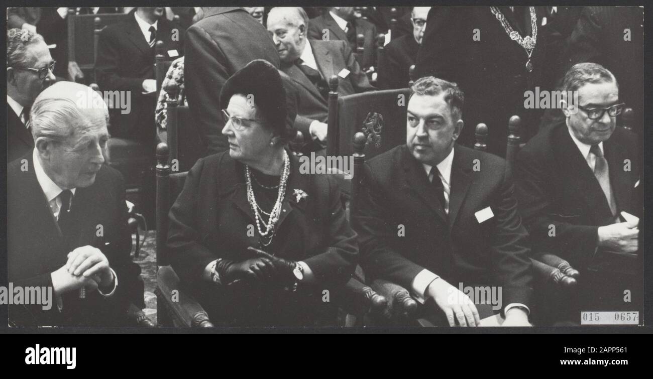 Königshaus, Königinnen, Kongresse, Öffentlichkeit, Präsidenten, Europäische Bewegung, Rey P. Datum: 8. November 1968 Ort: Den Haag, Zuid-Holland Schlüsselwörter: Kongresse, Königinnen, Königshaus, Publikum, Vorsitzende persönlicher Name: Europäische Bewegung, Juliana (Königin Niederlande), Molenaar, J.H.C., Rey P. Institutionename: Knight Hall Stockfoto
