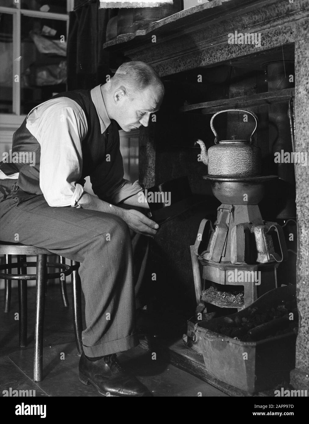 Serie Hatter Datum: 11. Dezember 1948 Schlagwörter: Scheck, Hüte, Hutmacher Stockfoto