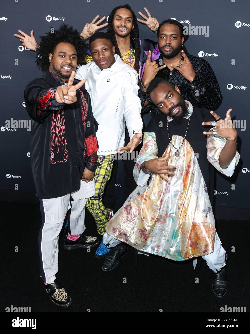 West HOLLYWOOD, LOS ANGELES, KALIFORNIEN, USA - 23. JANUAR: Elijah Rawk, Matt Byas, Elbee Thrie, Aja Grant und Bari Bass of Phony Ppl kommen auf der Spotify Best New Artist 2020 Party an, die am 23. Januar 2020 in Den Lot Studios in West Hollywood, Los Angeles, Kalifornien, Vereinigte Staaten abgehalten wird. (Foto von Xavier Collin/Image Press Agency) Stockfoto