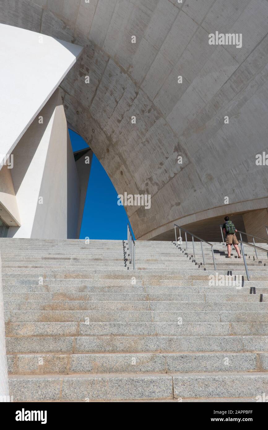 Santa Cruz auf der Insel Tena, Spanien Schöne Aussicht auf Das Auditorio de Tena - Adan Martin auf Santa Cruz, auf der Insel Tena, auf der Kanareninsel, in Spanien Stockfoto