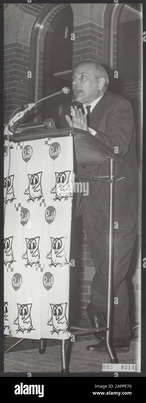 Politische Propaganda, politische Parteien, Wahlen Datum: 12. Februar 1967 Ort: Amsterdam, Noord-Holland Schlüsselwörter: Politische Parteien, politische Propaganda, Wahlen persönlicher Name: Uyl, Joop den Stockfoto