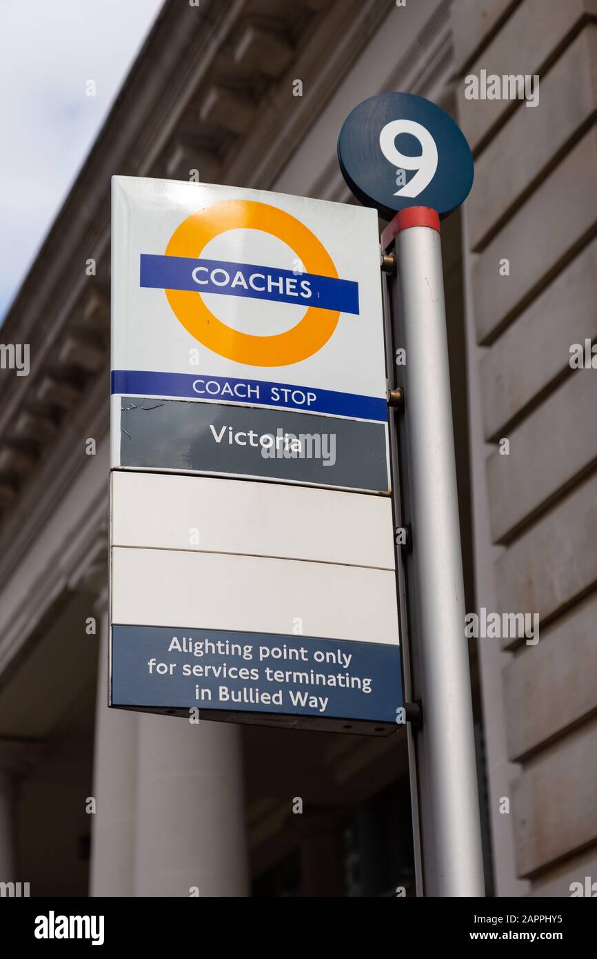 Victoria Coach Station an der Buckingham Palace Road. Stockfoto