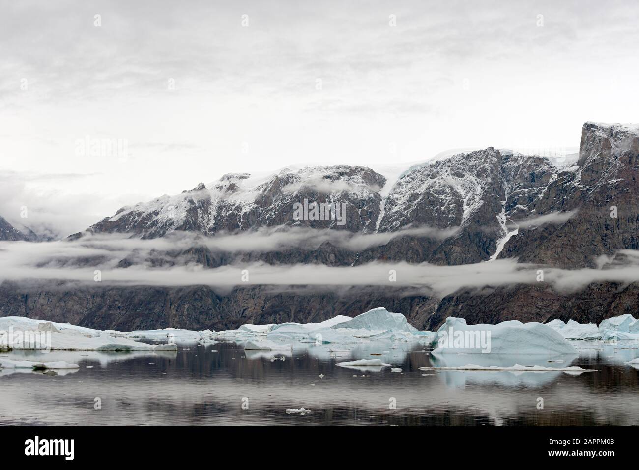 Eisberge im Scoresby-sund, Ostgrönland Stockfoto