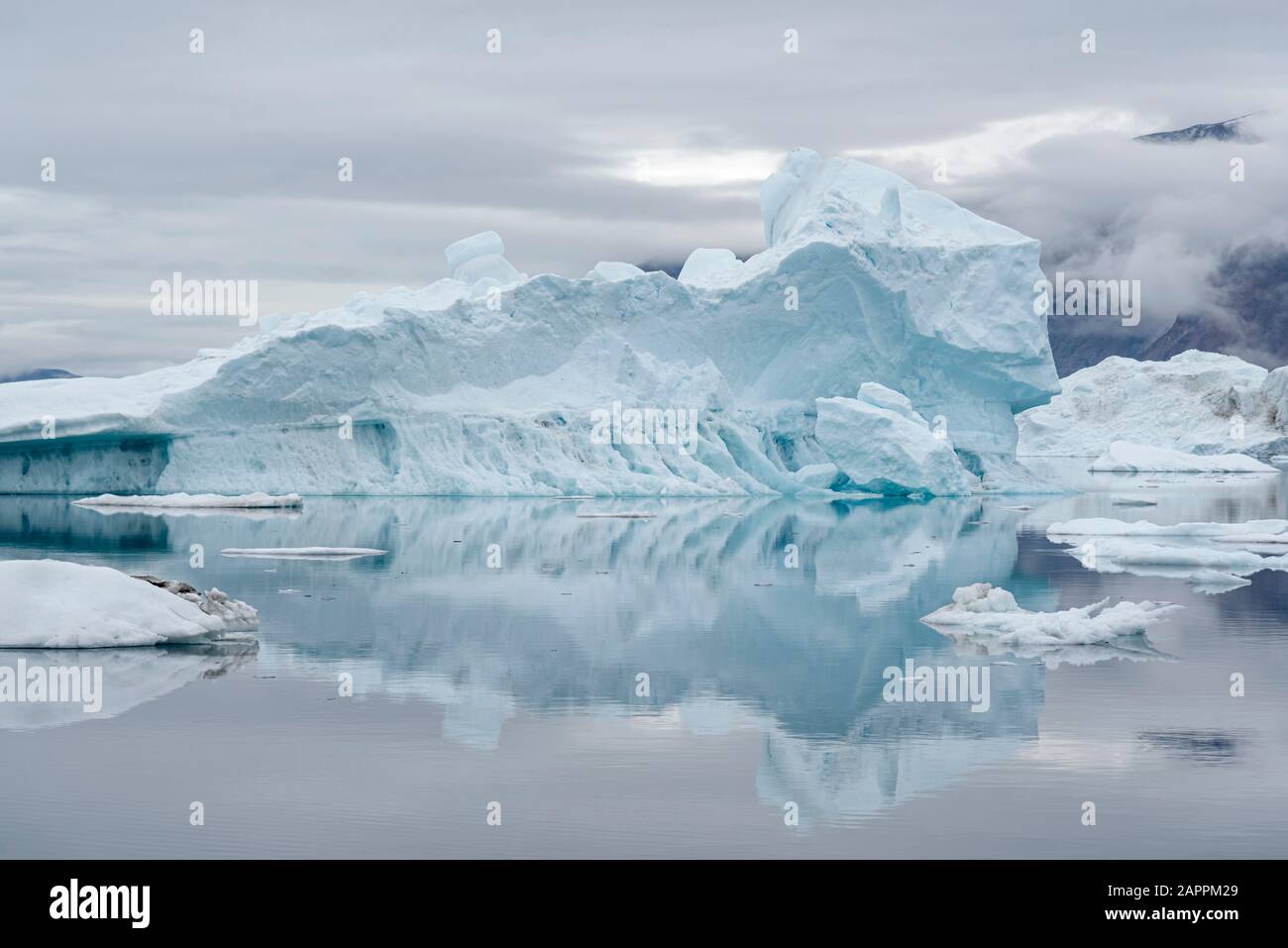 Eisberge im Scoresby-sund, Ostgrönland Stockfoto