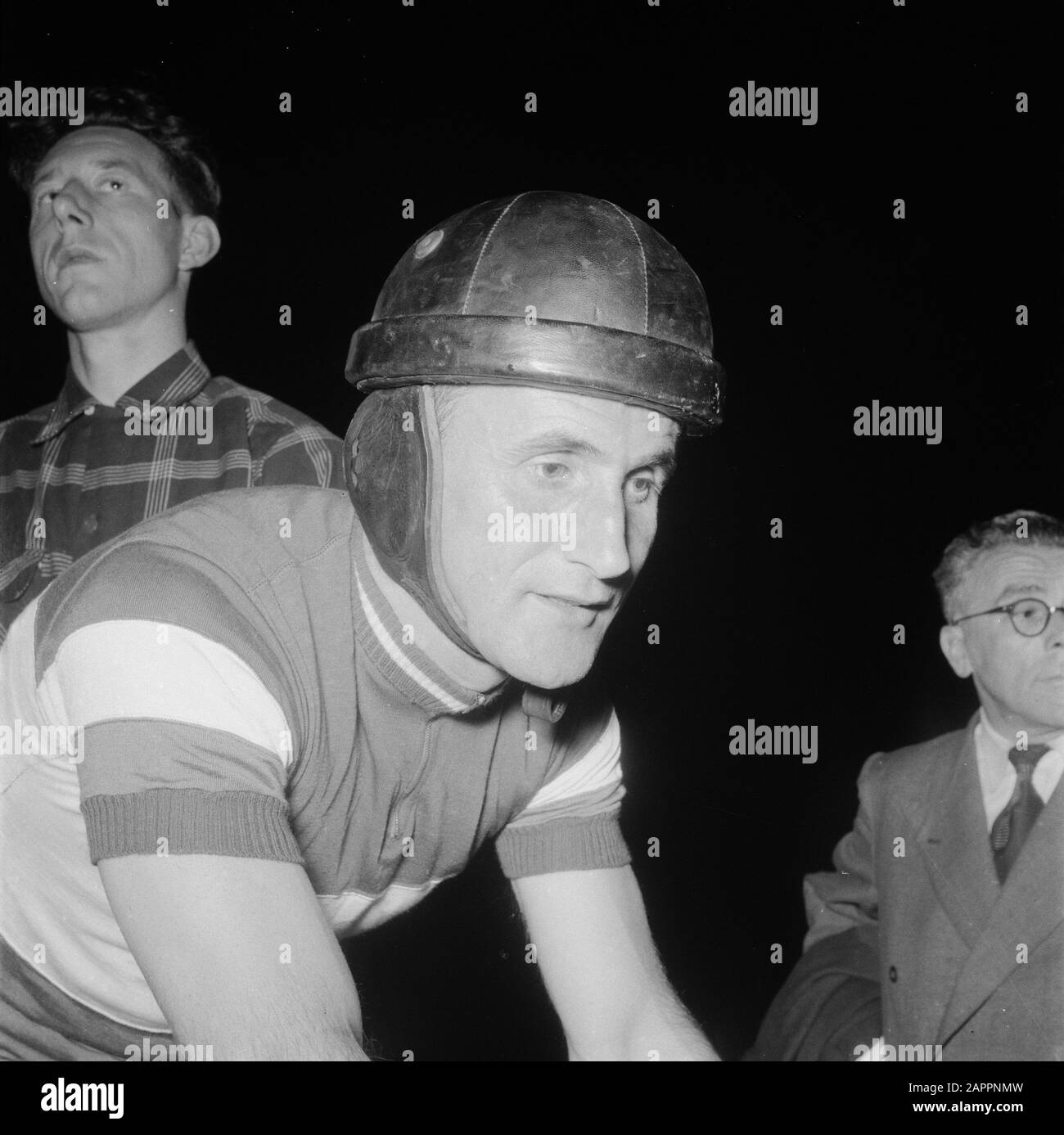 Weltmeisterschaft Cand.gr. Motoren LRNL Leprooiren, De Best, Show Off, Forest, Bakker, Insurance, Martino und Valento Datum: 12. August 1952 Schlagwörter: Motorens, World Championships persönlicher Name: Martino Stockfoto