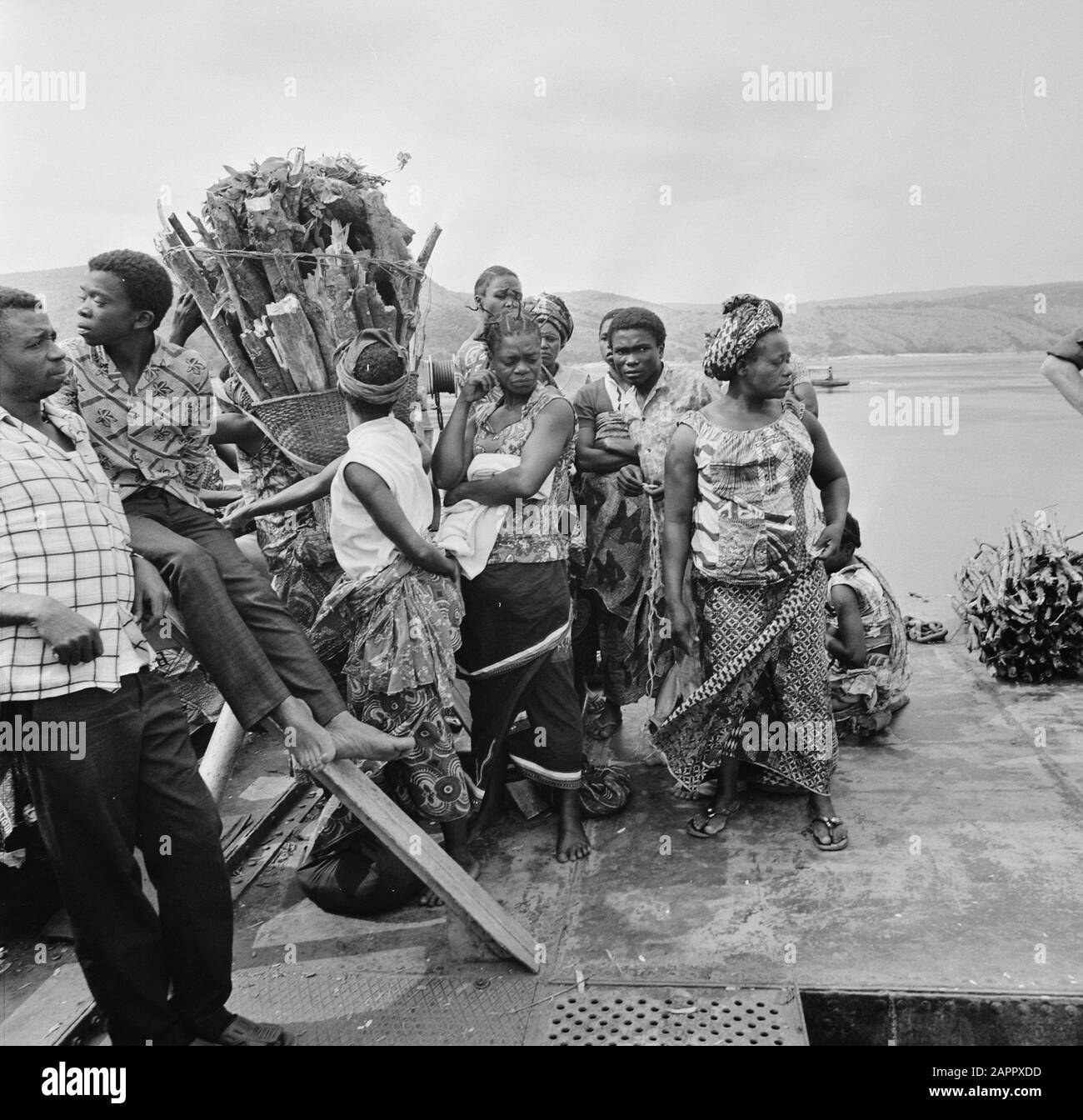 Zaire (ehemals Belgischer Kongo) Leben auf dem Land Datum: 24. Oktober 1973 Ort: Kongo, Zaire Schlüsselwörter: Dorfleben Stockfoto