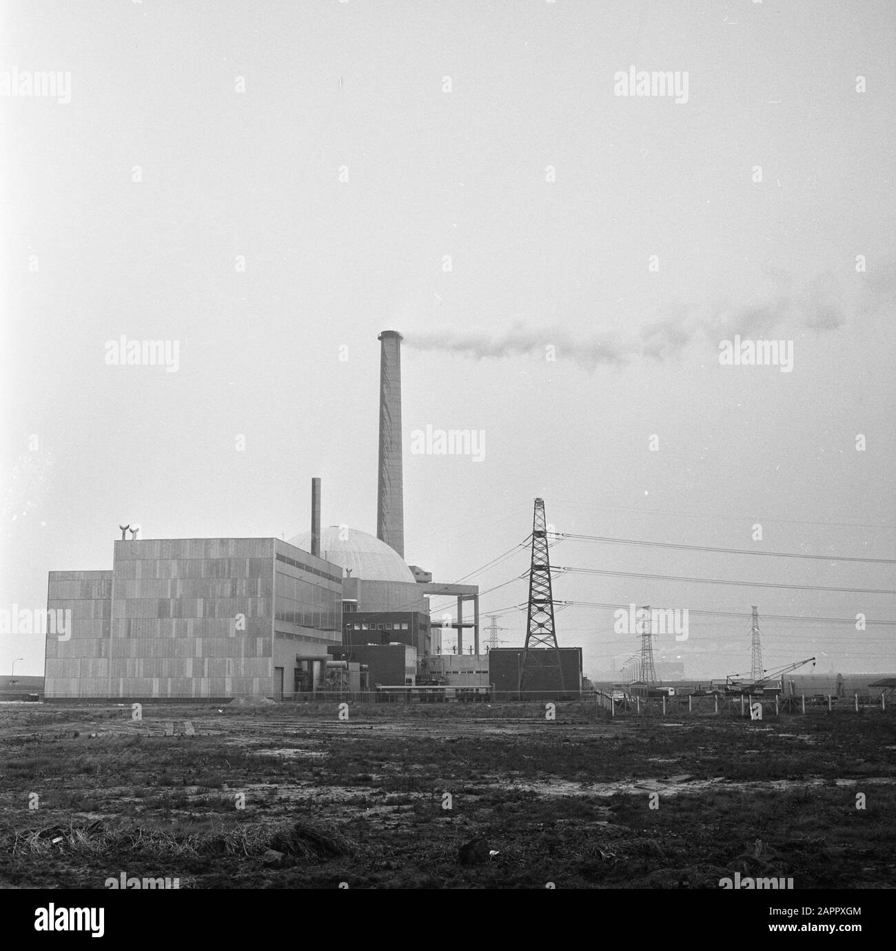 Kernkraftwerk in Borssele Äußeres des zentralen Datums: 10. November 1973 Standort: Borssele, Zeeland Schlüsselwörter: Kernkraftwerke Stockfoto
