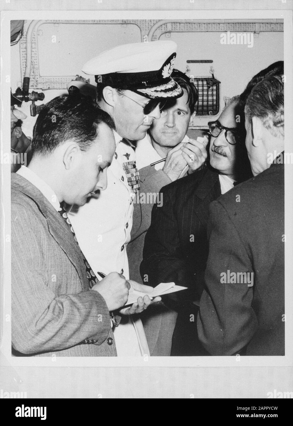 Prinz Bernhard in Puerto Rico Datum: Undatierter Ort: Puerto Rico, San Juan Schlüsselwörter: General, Königshaus, Presse, Fürsten, Reise persönlicher Name: Bernhard (Prinz Niederlande) Stockfoto